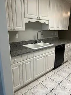 2754 Seaton Ct — Photo 2