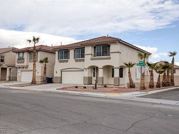 2nd image of 3030 Harbor Heights Dr