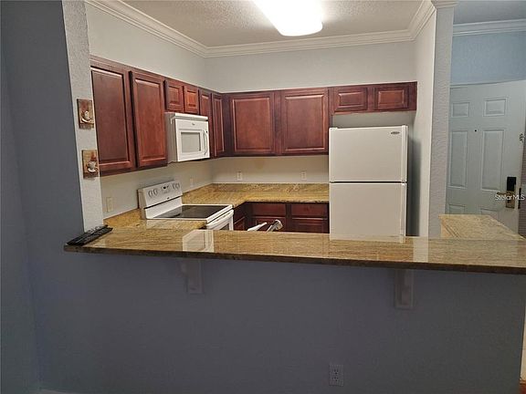 3rd image of 1371 TUSCAN TER #3307