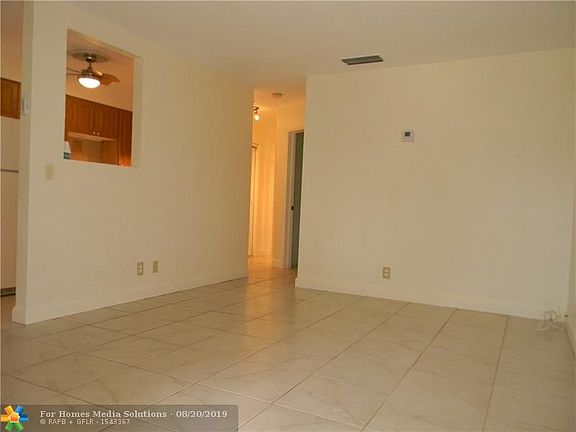 2nd image of 2607 NE 8th Ave APT 23