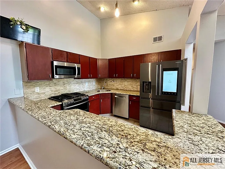 111 Lindsey Ct #3416 — Photo 2