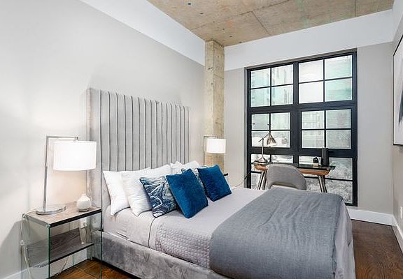 5th image of 149 Kent Ave #407