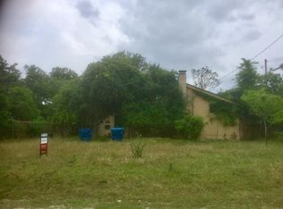 321 E St, Kerrville, TX 78028