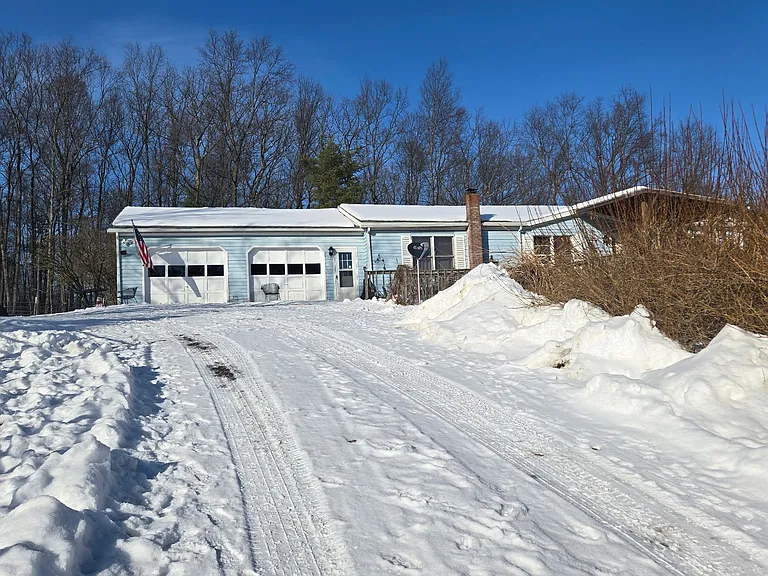 1033 Dry Brook Rd — Photo 5
