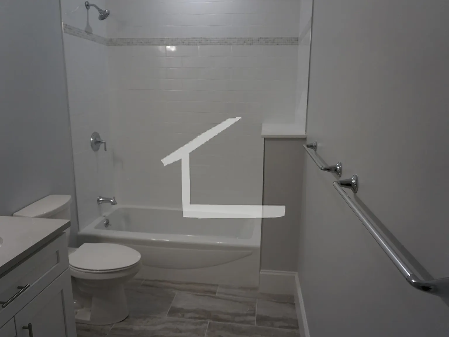 3 bed, 1.5 bath, 1000 sqft, $3,950 — Photo 3