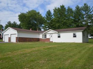 744 Cassidy Ln, Mitchell, IN 47446