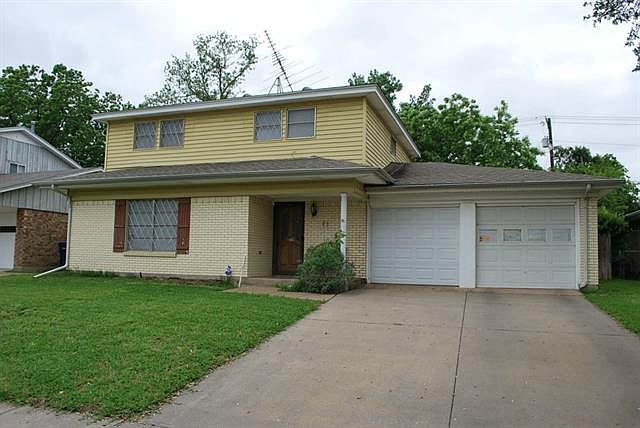 1st image of 3825 Roanoke Dr