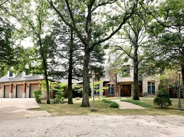 1764 Cologna Rd, Marshfield, MO 65706