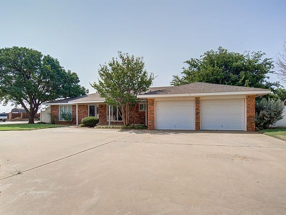 2nd image of 1608 Casa Linda Ln