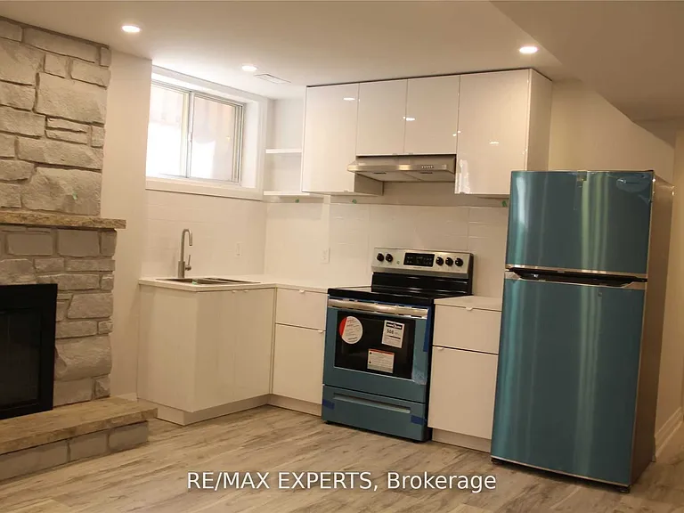 599 Glencairn Ave #BASEMENT — Photo 8