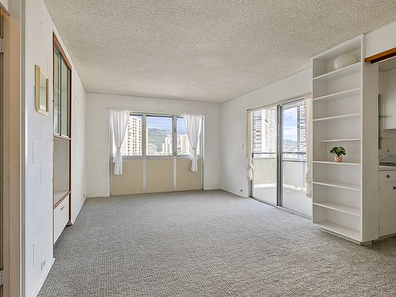 5th image of 509 University Ave APT 1006
