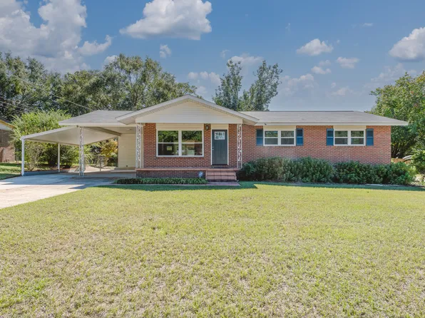 307 Camellia Dr, Enterprise, AL 36330