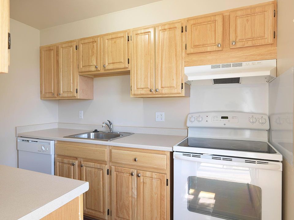 Chatham West Apartment Rentals Brockton, MA Zillow