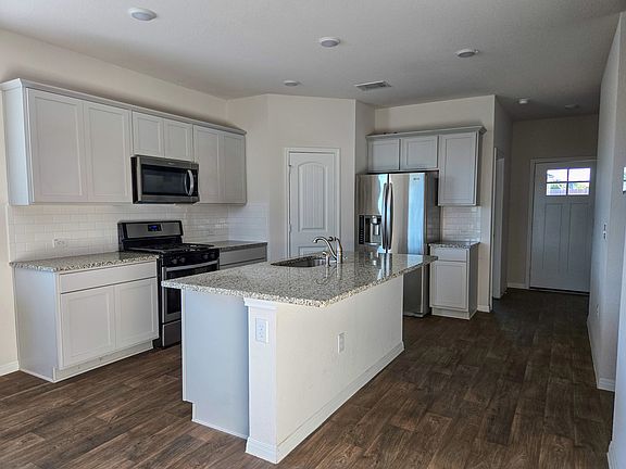 3rd image of 109 Brody Ln