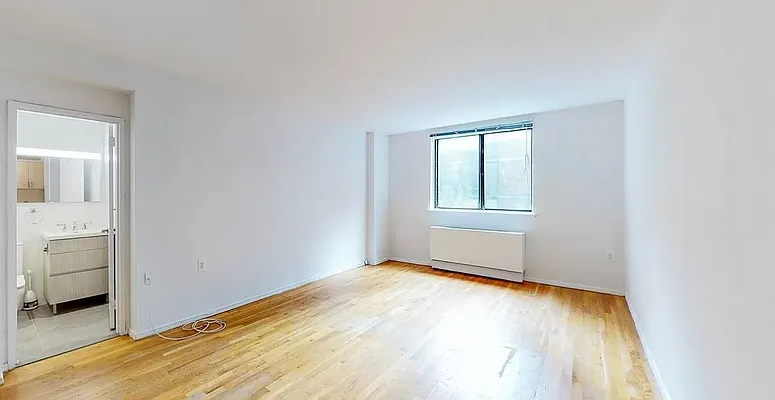Rented by AZ REALTY NYC LLC | media 1