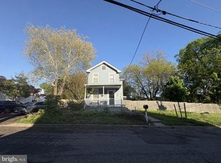 38 Camden Ave, Hamilton, NJ 08610