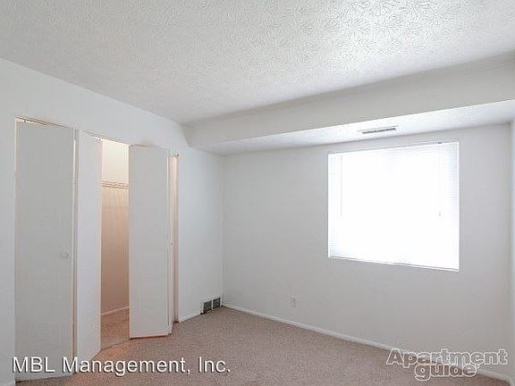 5th image of 5888 Buckeye Ln APT 8