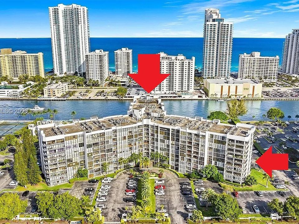 1st image of 800 Parkview Dr APT 430