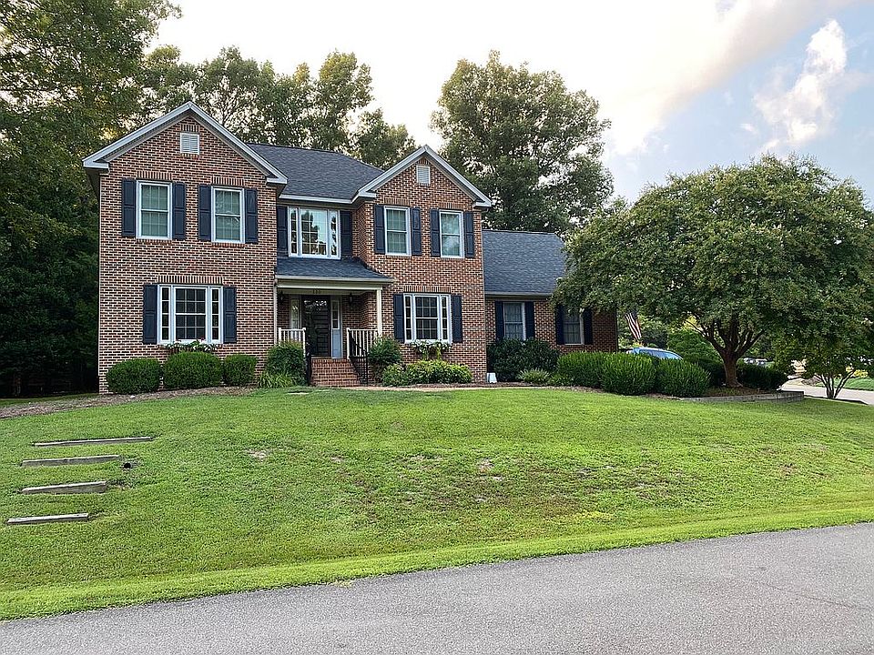 1st image of 220 Old Carriage Way