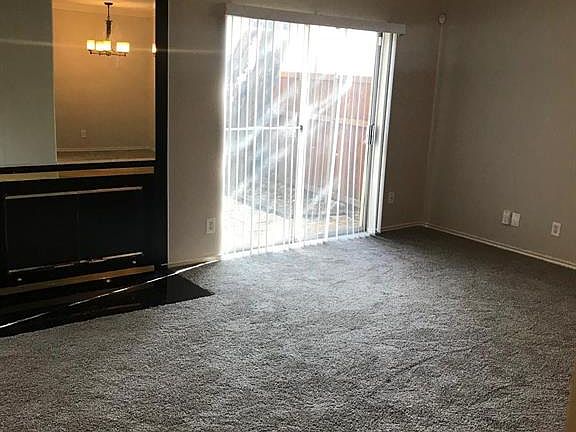 5th image of 2612 Custer Pkwy #32