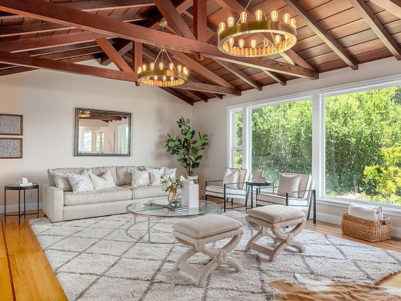 5th image of 109 Los Robles Dr