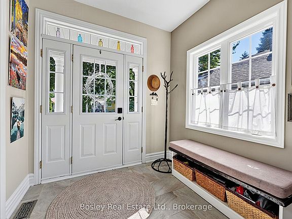 3rd image of 230 Napier St