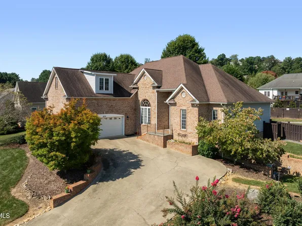 484 Wyndham Dr, Gray, TN 37615