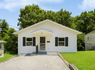 315 S Valley St, Neosho, MO 64850