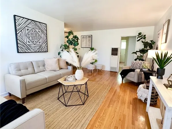 1425 E 1st St APT 9, Long Beach, CA 90802