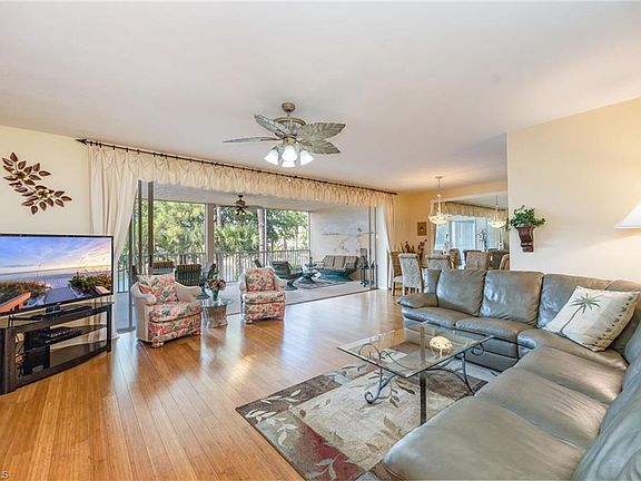 4th image of 760 Waterford DR #203