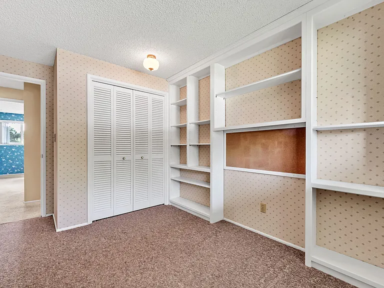 1922 Springhill Dr NW — Photo 17