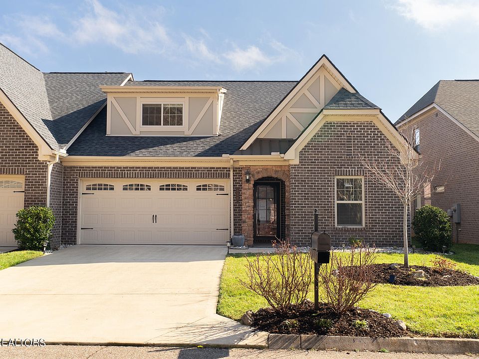 1st image of 428 Grove Branch Ln