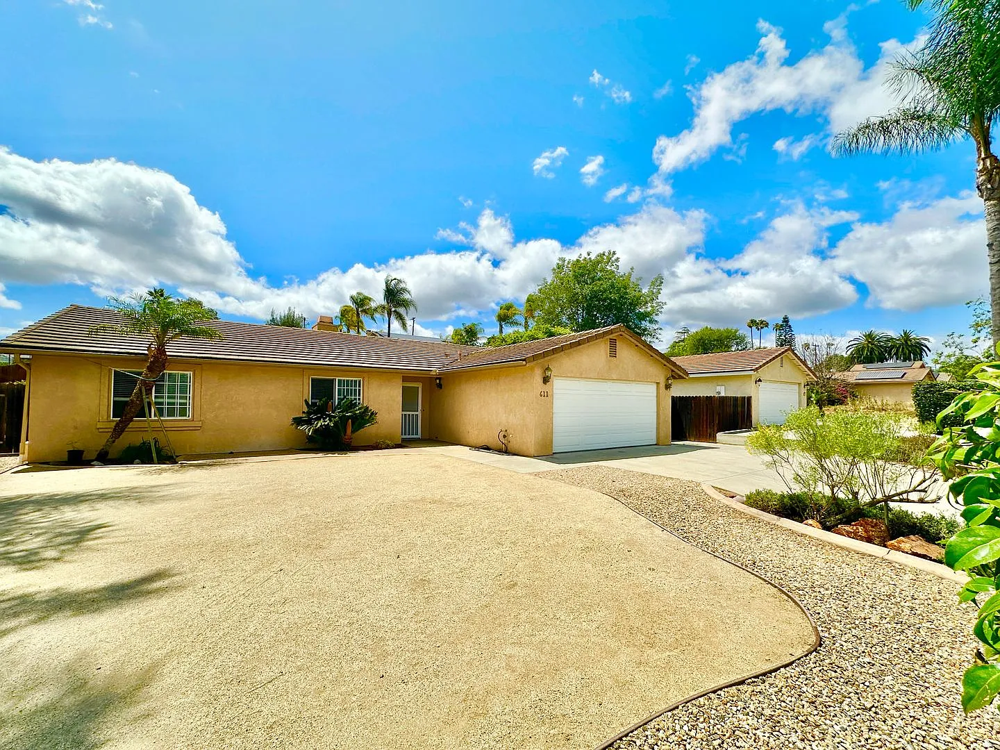 Light & Bright Single-Story Home in the Heart of Fallbrook, Complete with Private, Fully Fenced B... — Photo 4