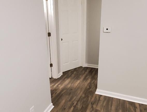 3rd image of 10 Carlton Dr #1