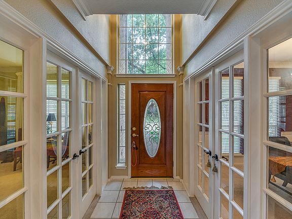 3rd image of 4813 Rockcreek Ln