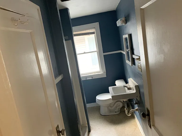 2120 Indiana Ave — Photo 5