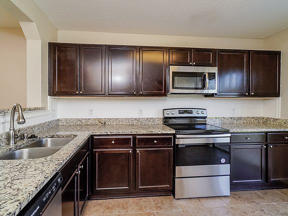 3rd image of 25110 Remington Oaks