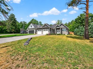 300 Shanty Bay Rd, Oro Medonte, ON L4M1E6