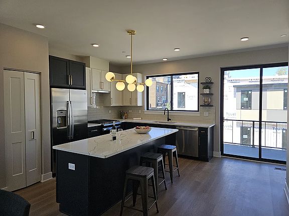 2nd image of 320 S School St #314