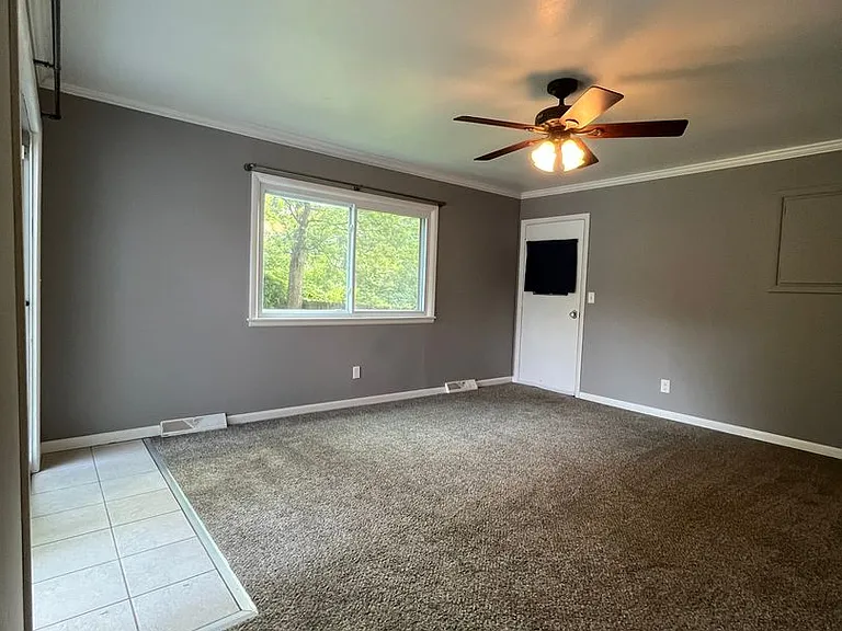 1103 Willow Dr — Photo 7