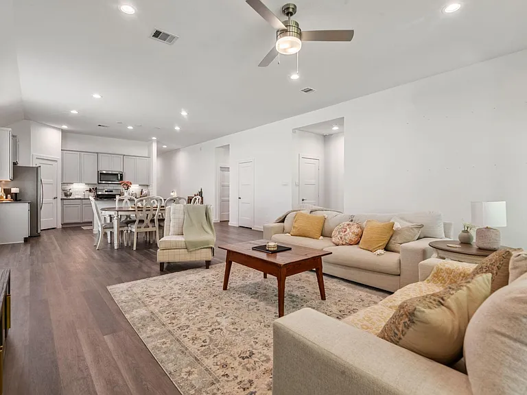 560 Newcomb Hollow Dr — Photo 21