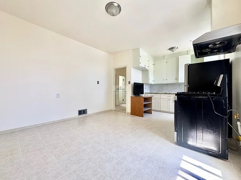 1843 Egbert Ave #UPSTAIRS ONLY — Photo 12