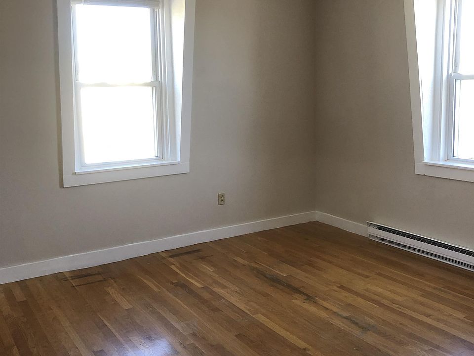 Front bedroom