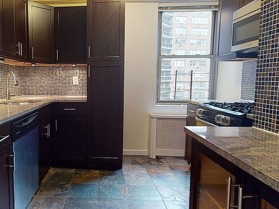 4th image of 10420 Queens Blvd APT 10J