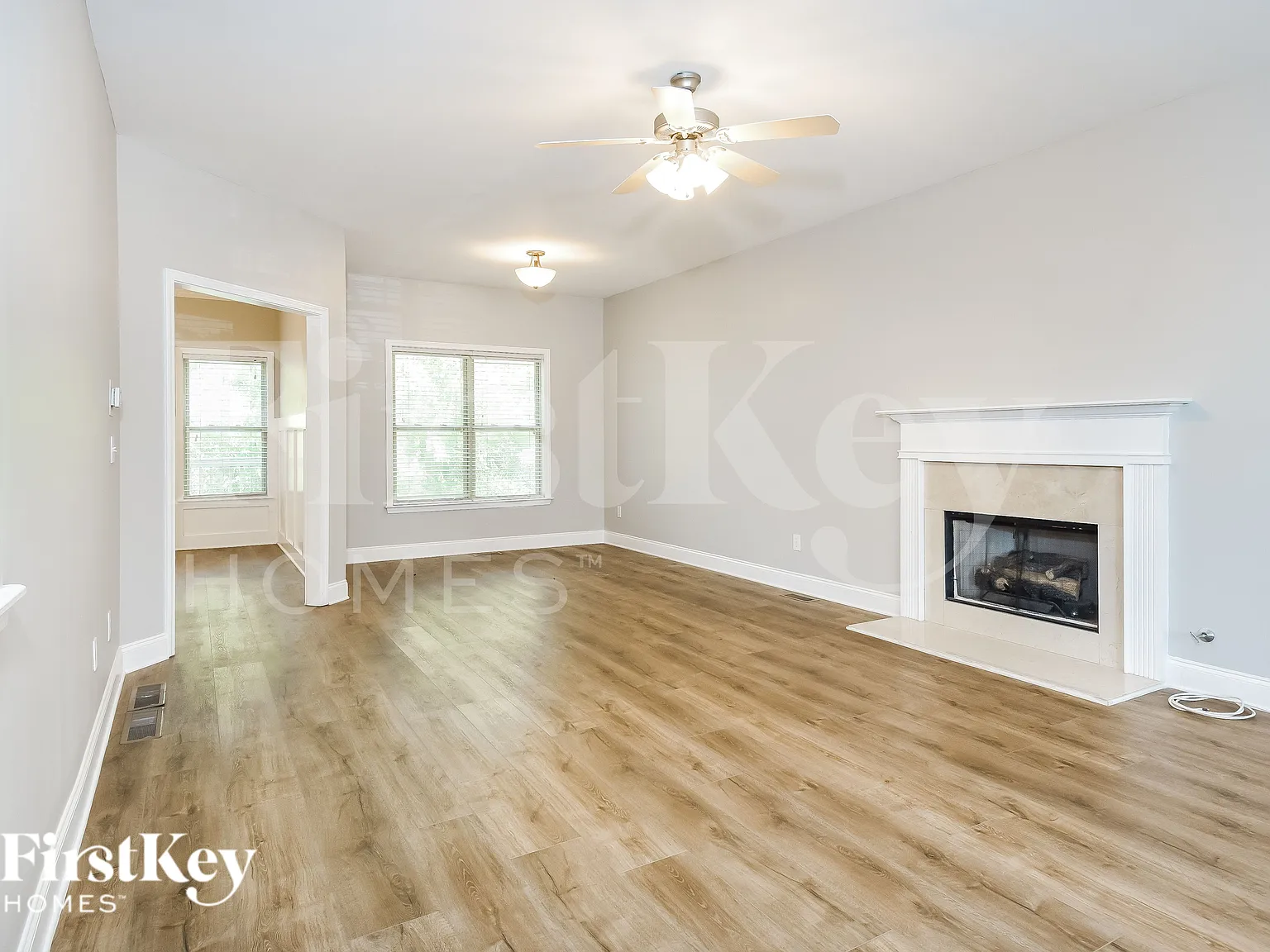 5 bed, 2.5 bath, 2297 sqft, $2,460 — Photo 2