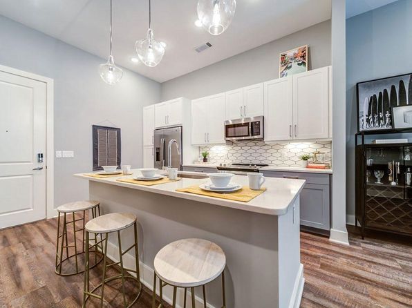 5860 McCrimmon Pkwy #3-105