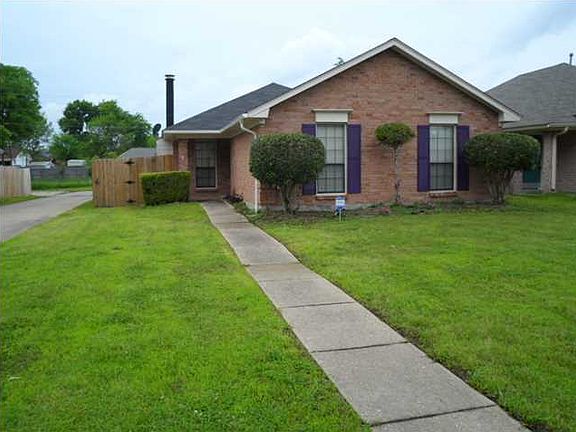 2nd image of 2174 W Aberdeen Dr