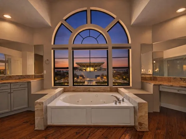 1000 Columbus St #B, Houston, TX 77019