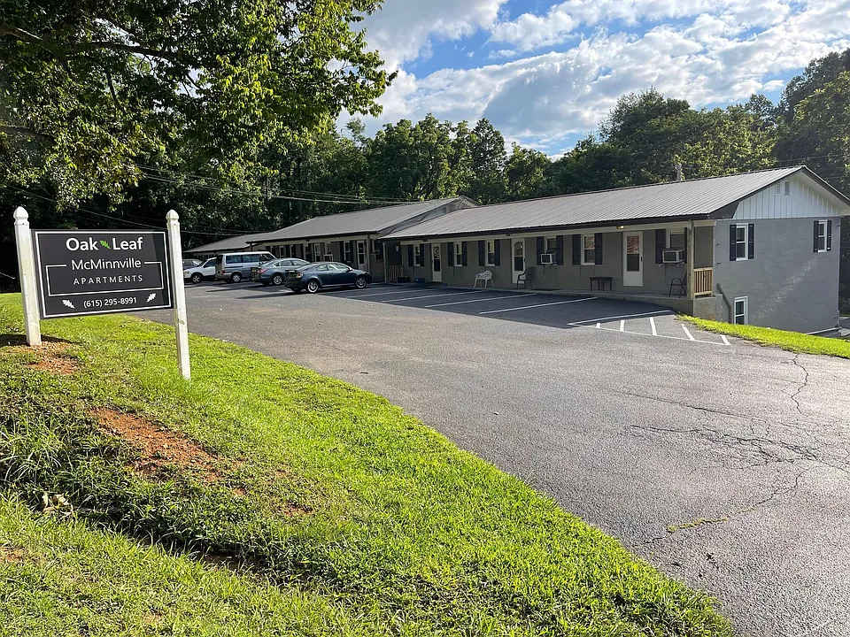 215 N High St