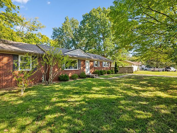4th image of 1269 Hillwood Dr